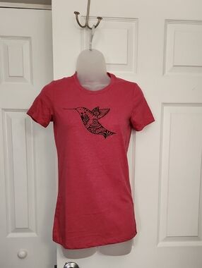 Hummingbird Short Sleeve Tee, NWOT